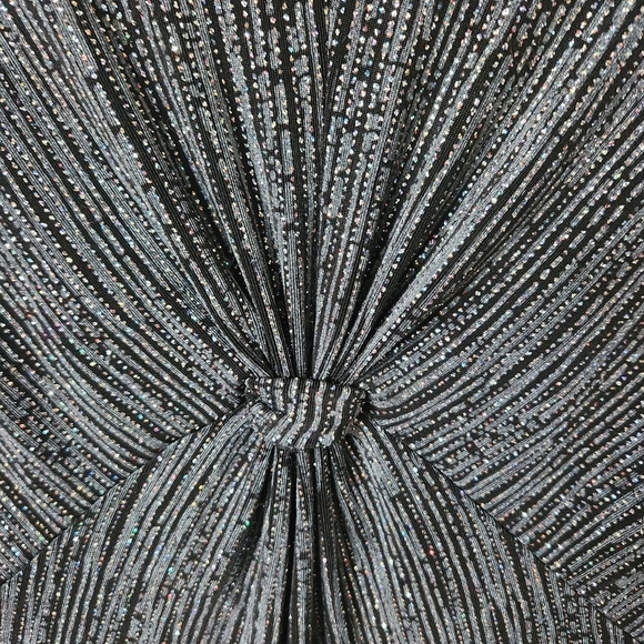 Patra Black And Silver Sparkle V-Neck Top Size Xlarge - Picture 7 of 10